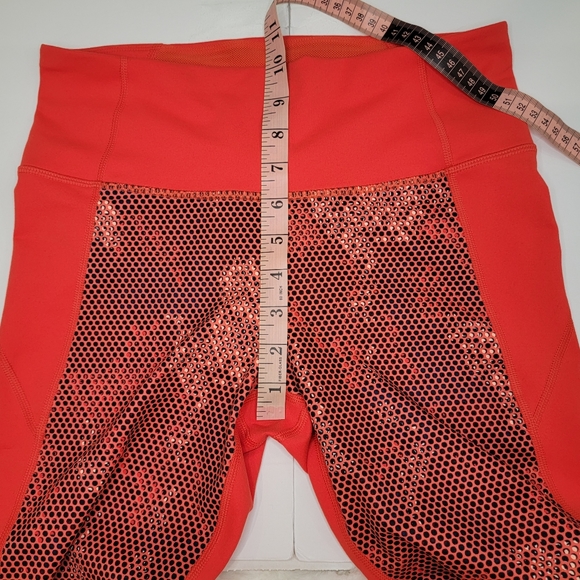 Under Armour HeatGear Hyper Orange Capri Leggings Style 1320551 Size Medium - Picture 6 of 12